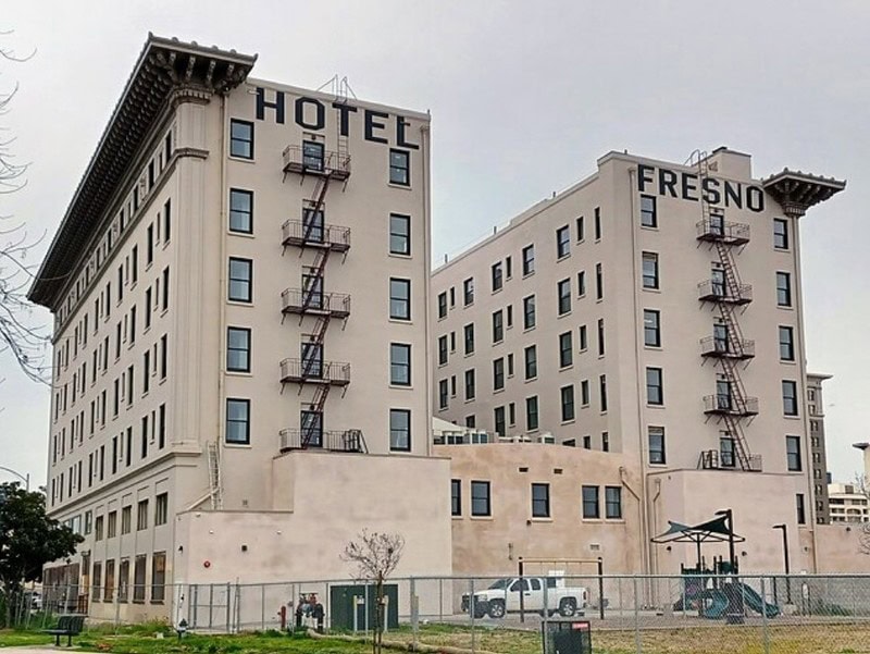 Budget Hotels in Fresno, CA – Affordable Stays in the Central Valley with city and hotel views
