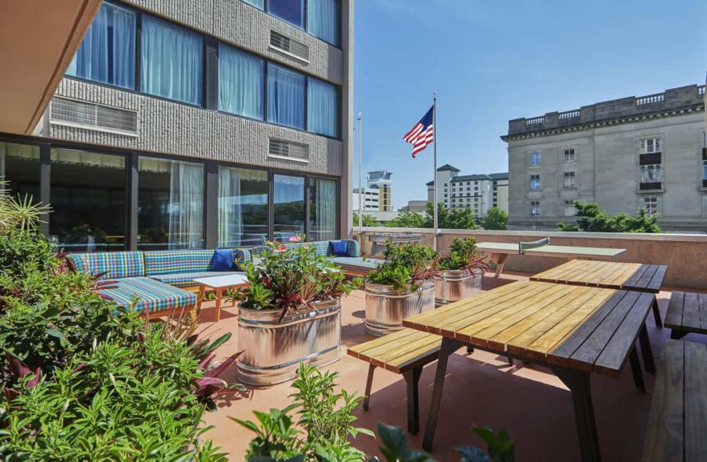Downtown Lincoln, Nebraska with affordable hotels near the Nebraska State Capitol